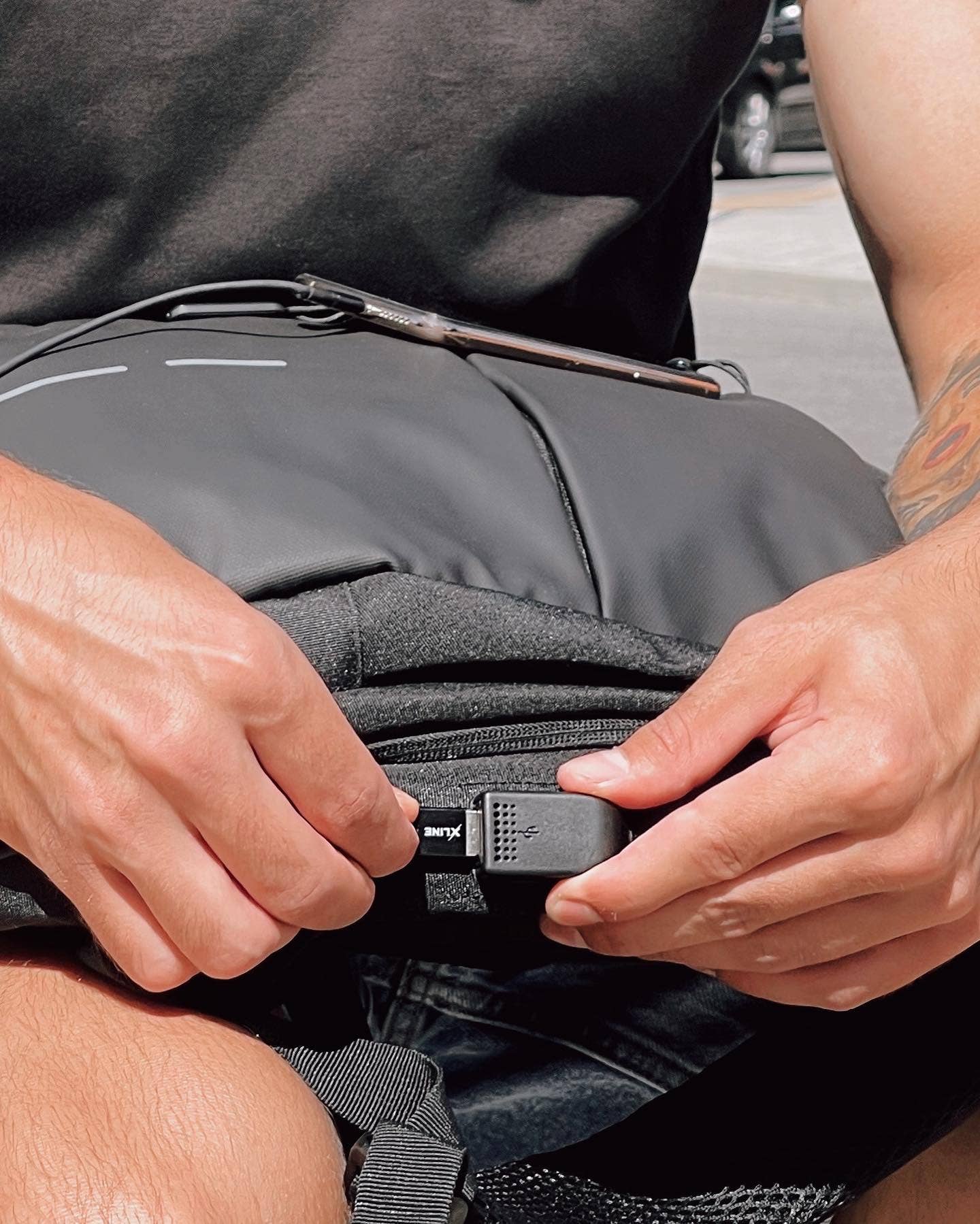 Praktisk ryggsäck för laptop | James Hawk