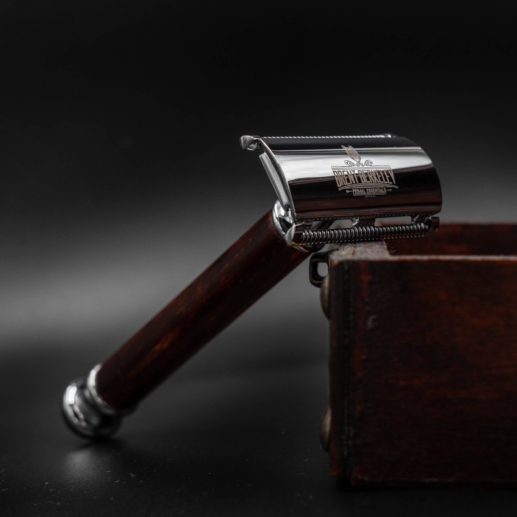 Säkerhetshyvel i sandelträ| Safety Razor | Brent Berkeley®
